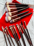Maange 18 pcs face and eyes professional brushes with velvet pouch - Wine-Red