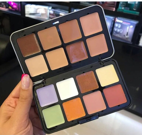 Carla Secret Camouflage HD Palette